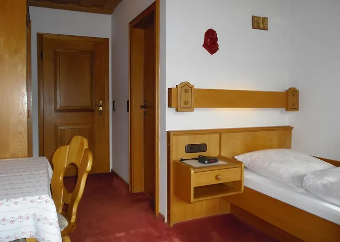 Gasthof-pension-kraus 게스트하우스 4*